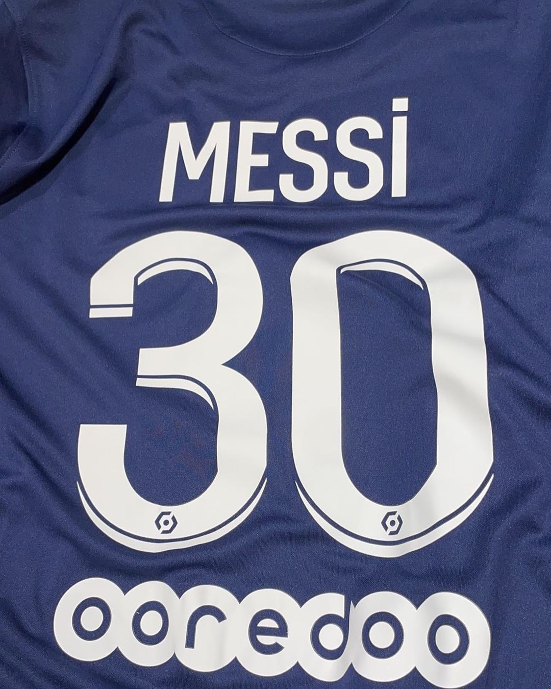 Vertical turning processing cylinder end cover